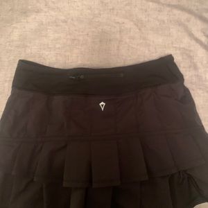 Girls Lulu lemon skirt